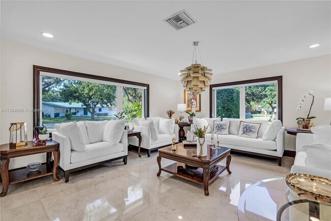 Foto del edificio - 7380 SW 116th St