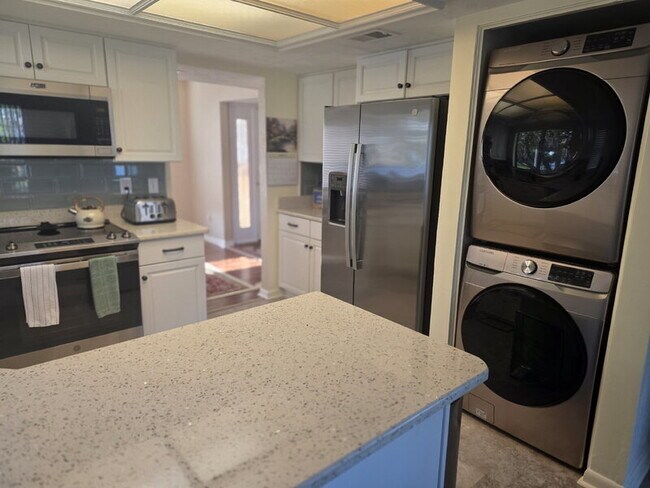 Foto del edificio - 113 Golden Eye Dr