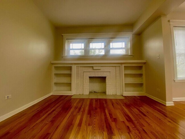 Foto del edificio - 7505 N Greenview Ave