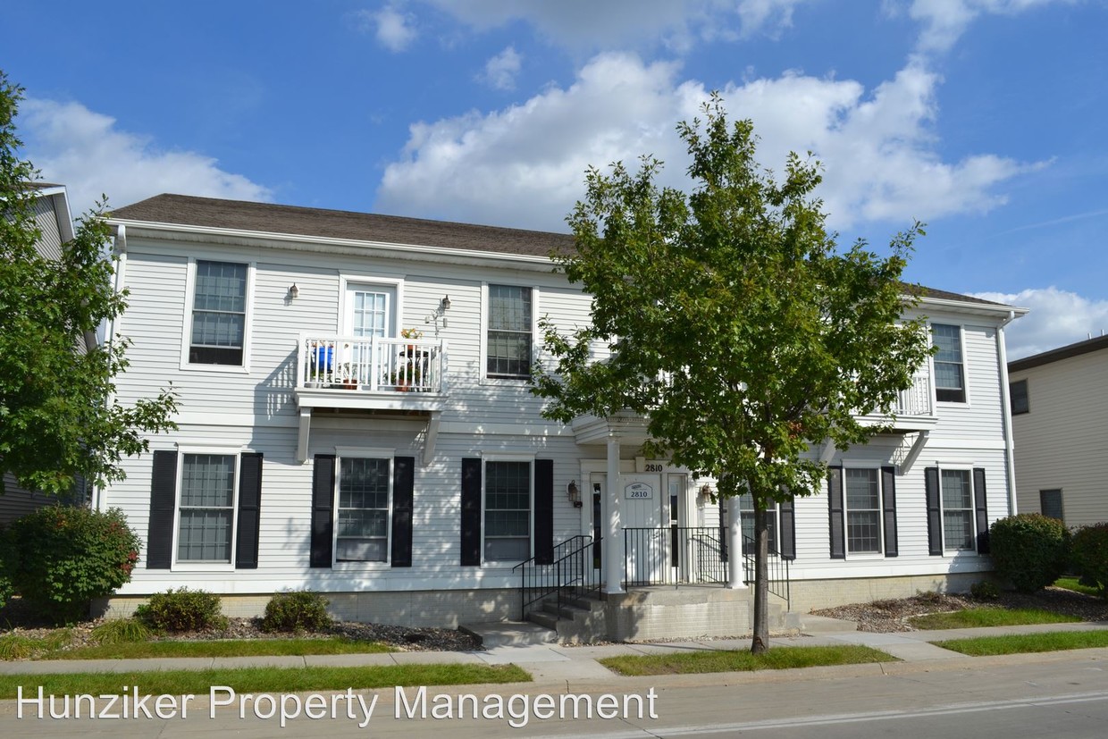Primary Photo - 2810 Stange Rd