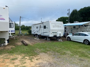 Building Photo - 1924 Indian Branch Rd