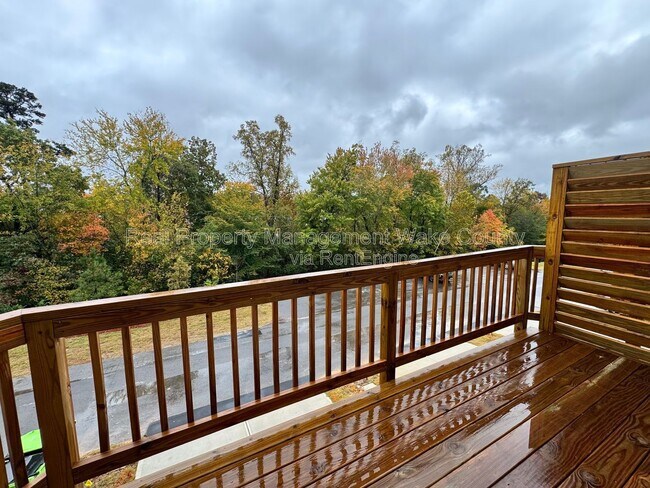 Foto del edificio - 416 Rowe Wy