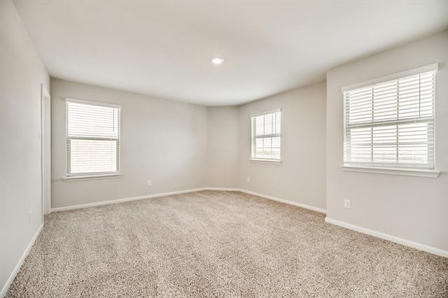 Foto del edificio - 2100 Brentwood Dr