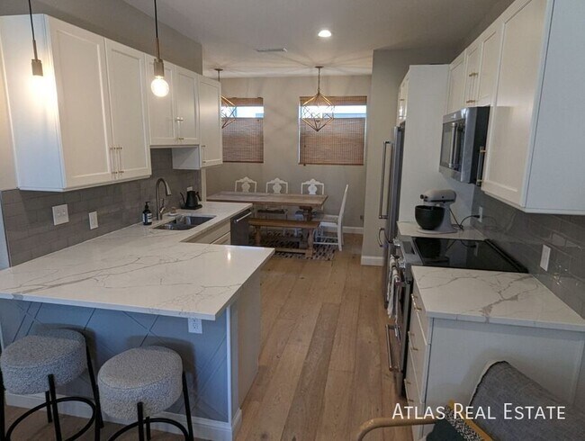 Foto del edificio - 1746 N Williams St