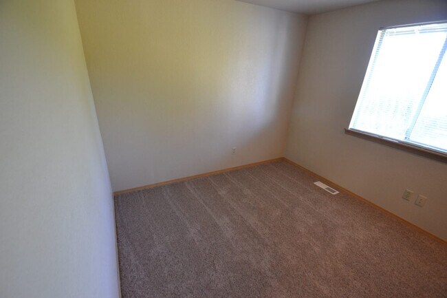 Building Photo - 12042 SE 249th Pl