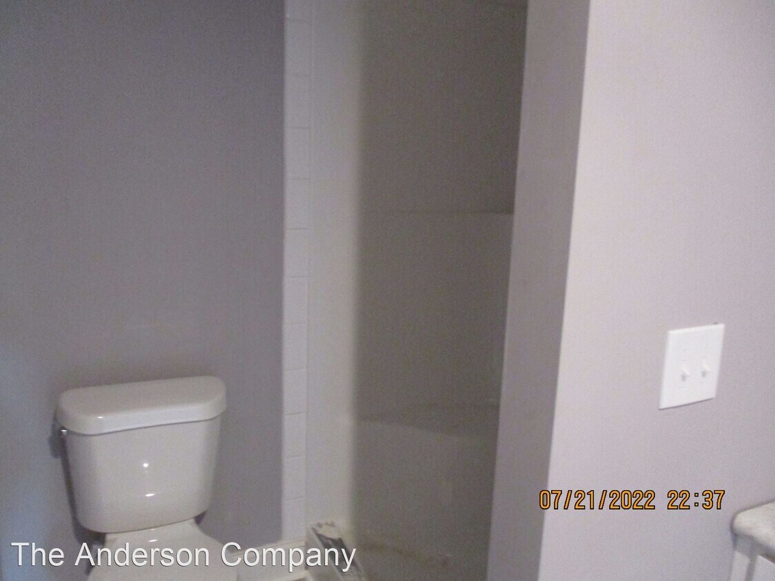 Building Photo - 3 br, 2 bath House - 115 Twelve Oaks Ct