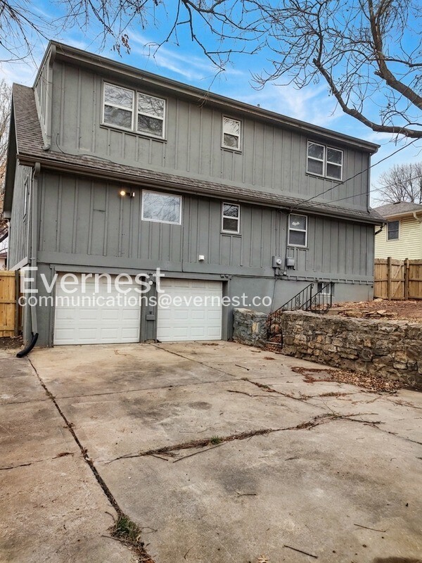Building Photo - 12017 E 56 St