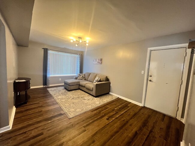 Foto del edificio - Lovely 1 BR/1 BA Condo in Congress Heights!