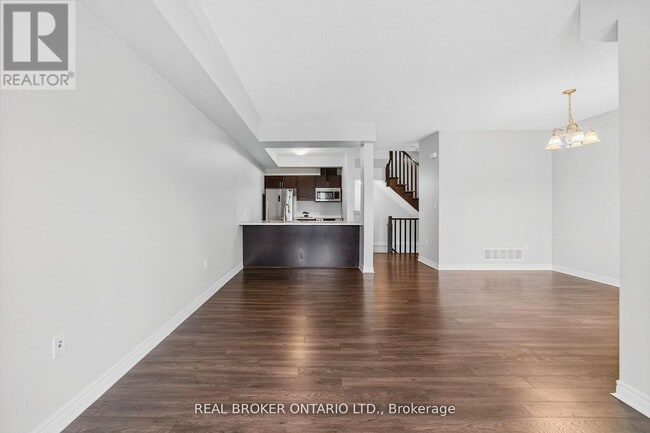 Building Photo - 7 Ladybell Ln