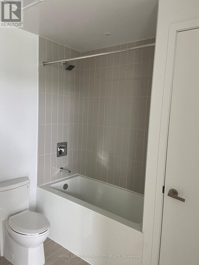 Photo du bâtiment - 3883 Quartz Rd