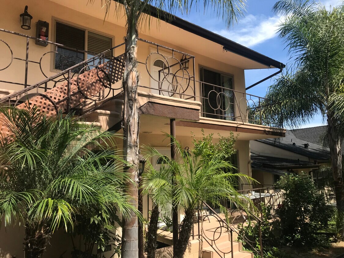 149 W Montecito Ave Unit D, Sierra Madre, CA 91024 Apartment for Rent