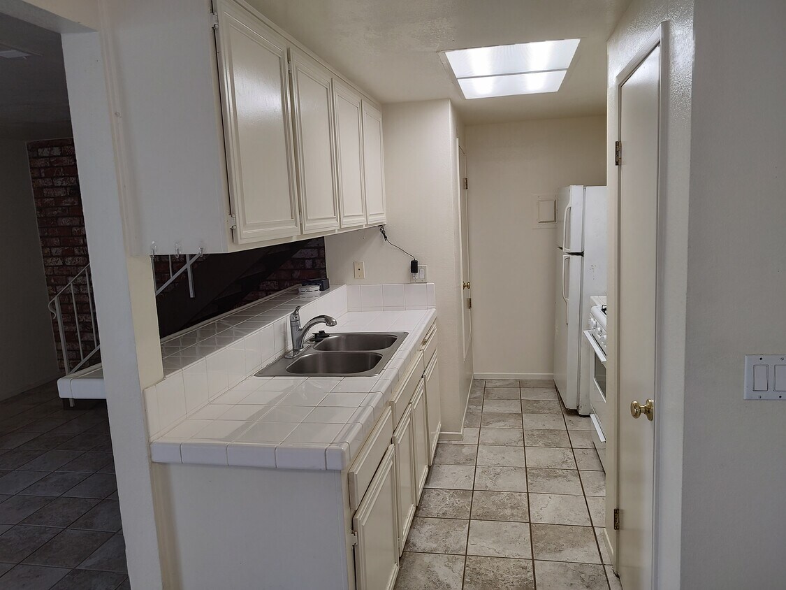 Foto principal - 2567 Rudder Ave