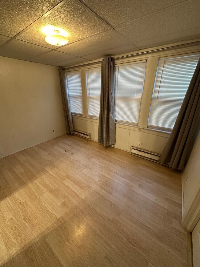 Building Photo - 126 N Wycombe Ave