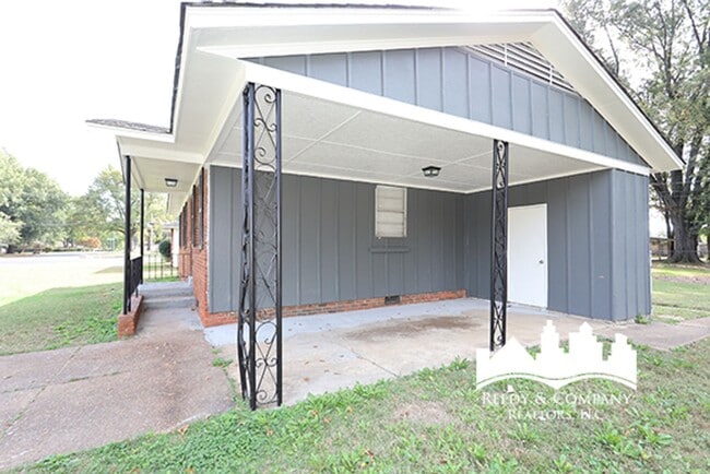 Foto del edificio - 1669 Hester Rd