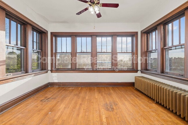 Building Photo - 3948 S Grand Blvd