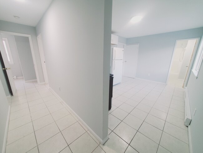 Building Photo - 16 N Taylor Ave