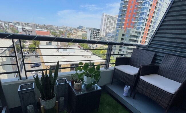 Foto del edificio - 425 W Beech St