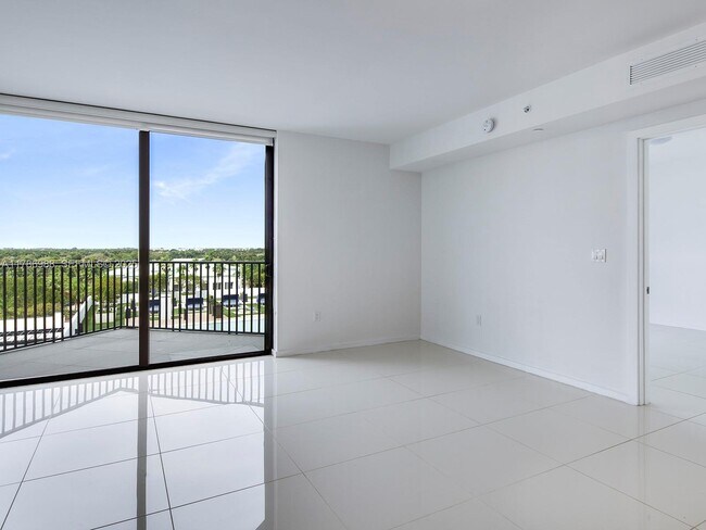 Foto del edificio - 5300 Paseo Blvd