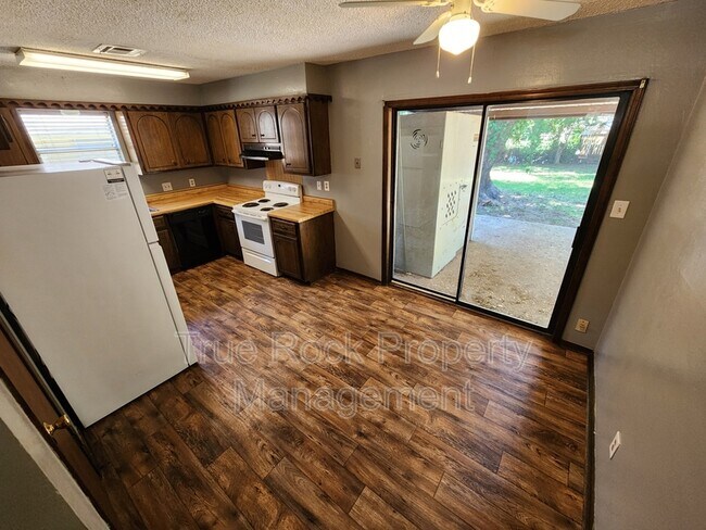 Foto del edificio - 924 Crestview Ave