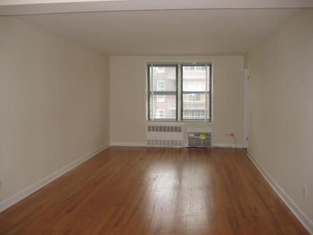 Foto principal - 2775 Homecrest Ave