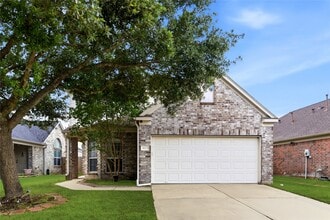 Building Photo - 18427 Grove Brook Ln