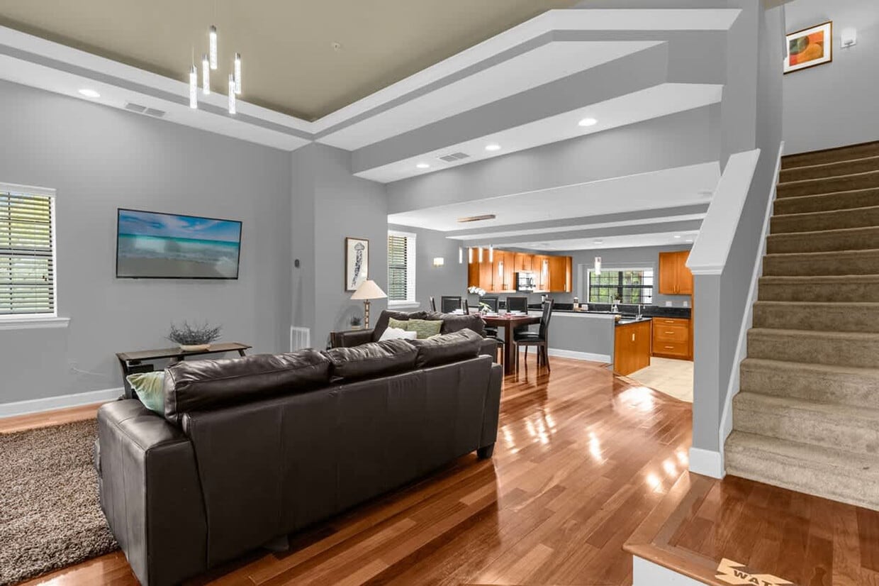 Primary Photo - 14590 Damai Ln