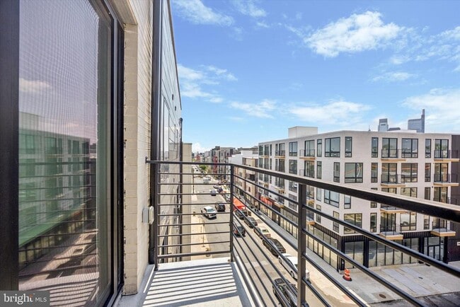 Foto del edificio - 1617 Ridge Ave