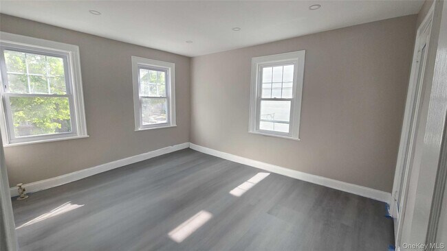 Foto del edificio - 243-58 144th Ave