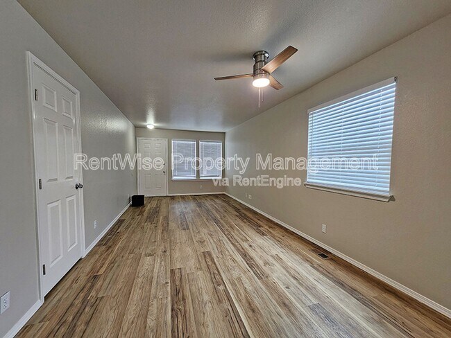 Foto del edificio - 8994 W Cory Ln