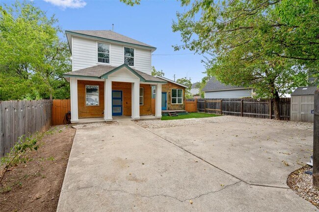 Building Photo - 7610 Bethune Ave