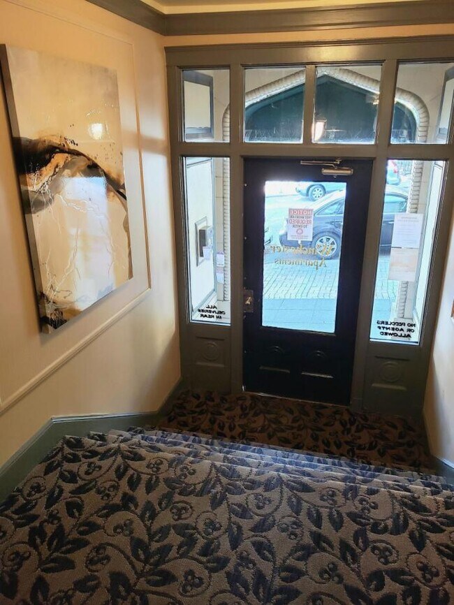 Foto del edificio - 0 bedroom in Seattle WA 98122