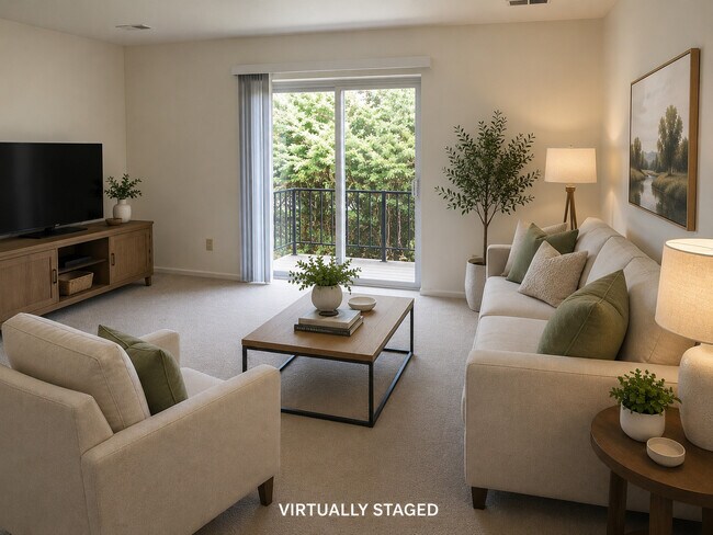 1 dormitorio con balcón - Royal Manor Apartments