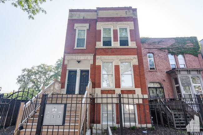 Foto del edificio - 3609 S Giles Ave