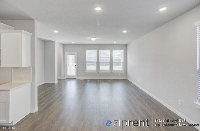 Building Photo - 5 br, 3 bath House - 421 Tuscany Drive, Fo...
