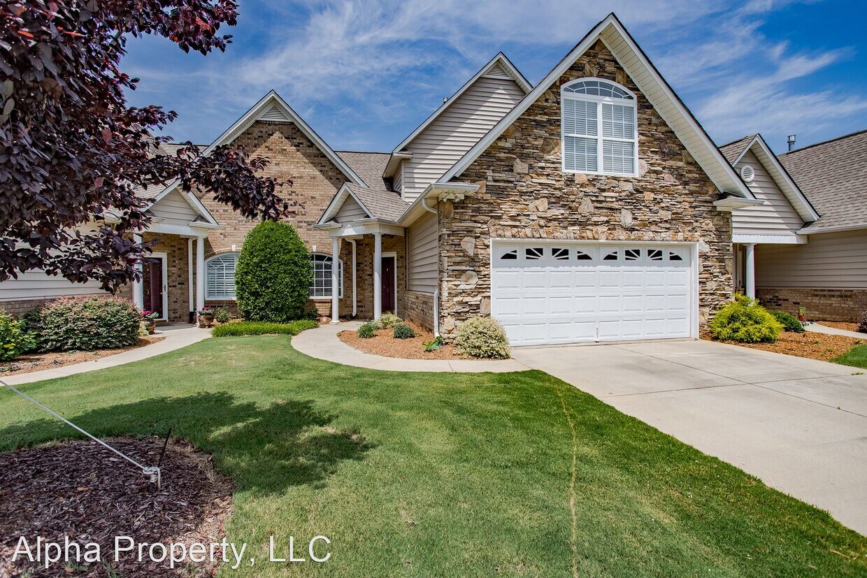 Primary Photo - 3 br, 2.5 bath House - 5 Pelham Springs Pl