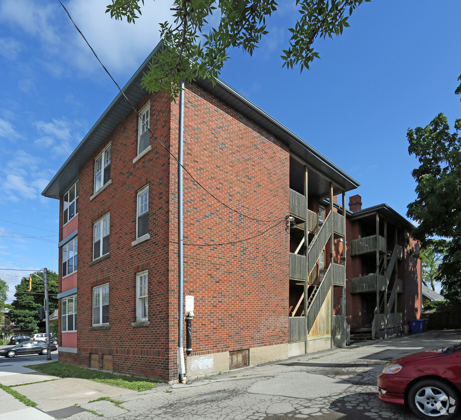 Building Photo - Longwood Apartments