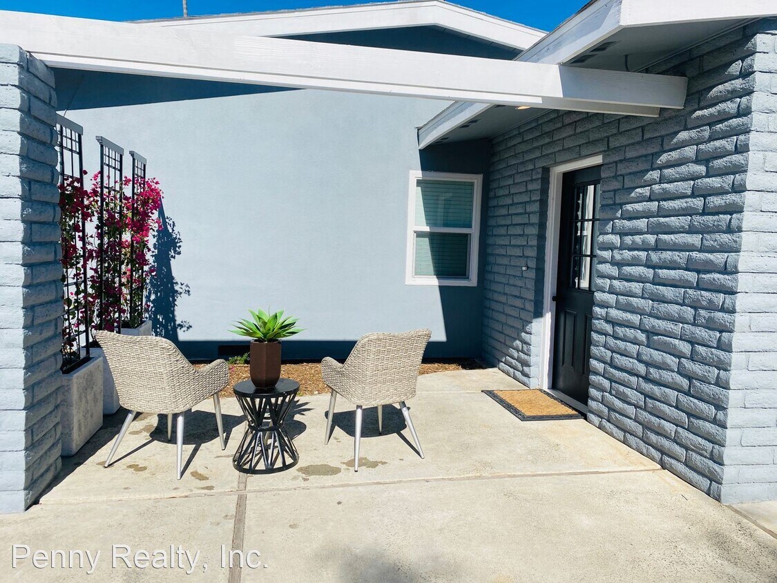 Primary Photo - 2 br, 1 bath House - 347 Morgan Pl. Unit B