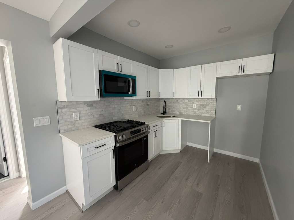 Foto principal - 17 E 15th St