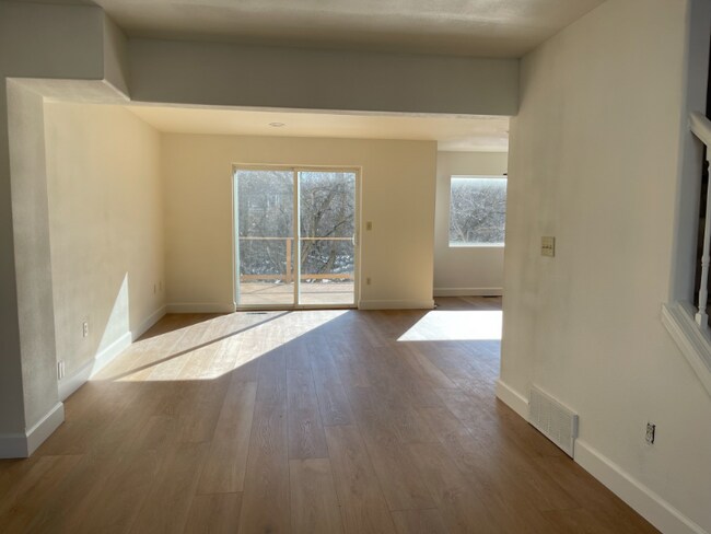 Foto del edificio - 23204 E 2nd Ave