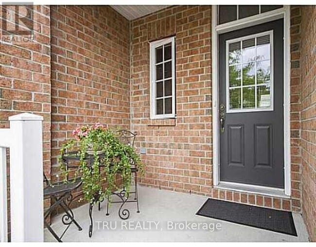 Photo du bâtiment - 161 Tandalee Crescent