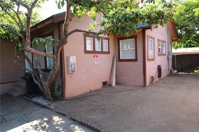 Foto del edificio - 7024 Middleton St