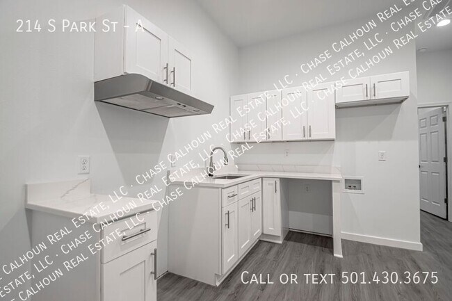 Foto del edificio - 214 S Park St