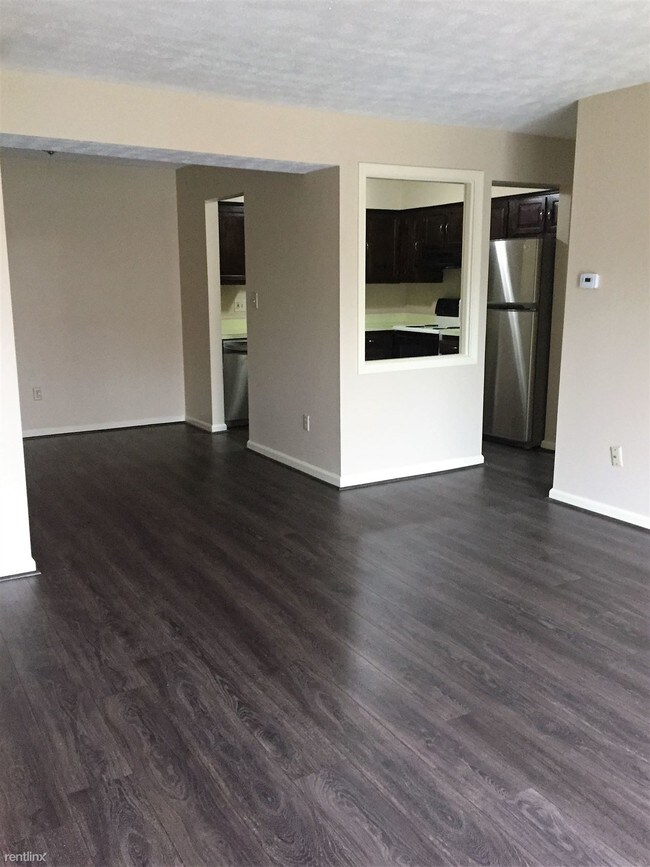 Building Photo - 2 br, 1.5 bath Condo - 5285 Portland St