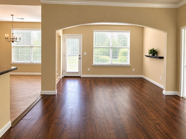 Foto del edificio - 282 Burchwood Ln