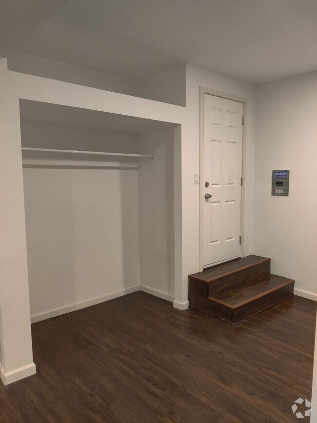 Madison Park Houses for Rent Santa Ana, CA 2 Homes