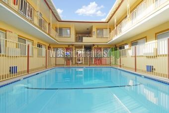 Foto del edificio - 5911 Whitsett Ave