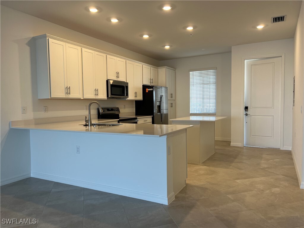 Primary Photo - 5583 Double Eagle Cir