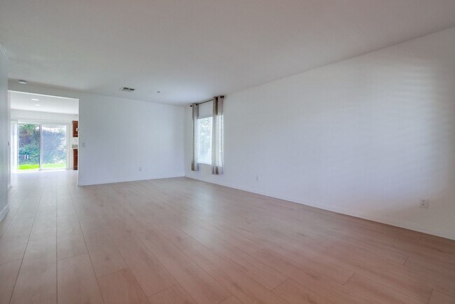 Foto del edificio - Upgraded Executive Home in Rancho Santalina