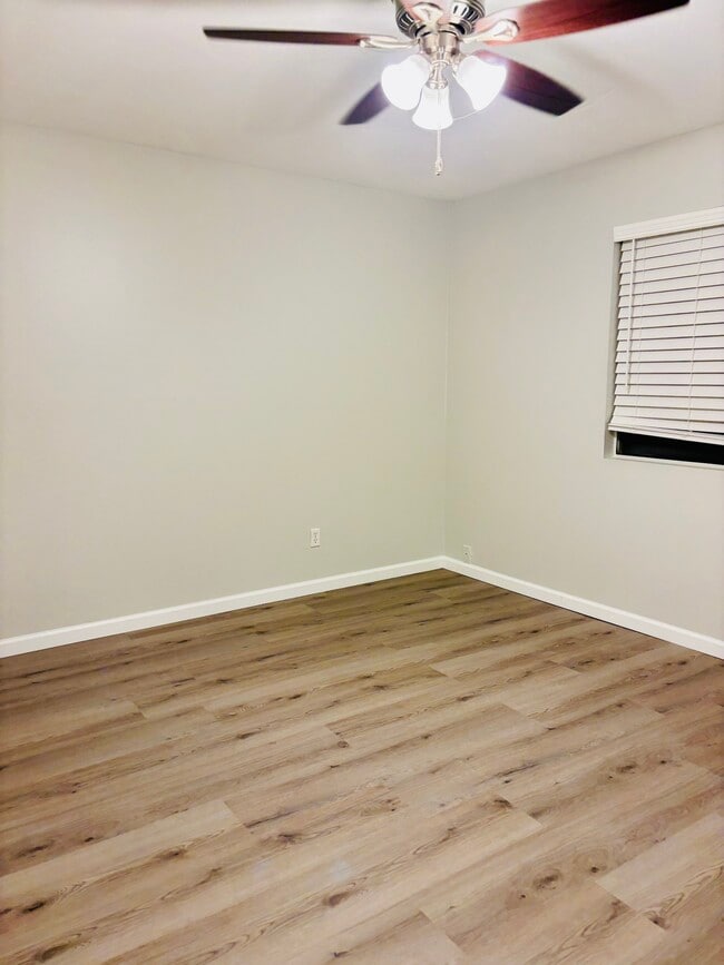 Building Photo - 2403 Chimneystone Cir