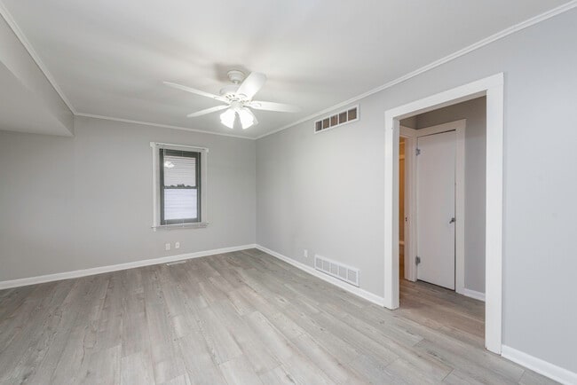 Building Photo - 510 Forest Glen Dr